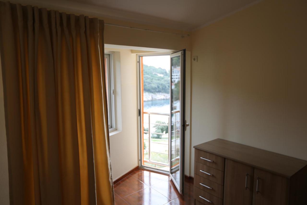 Kapriz Apartments Utjeha Ngoại thất bức ảnh